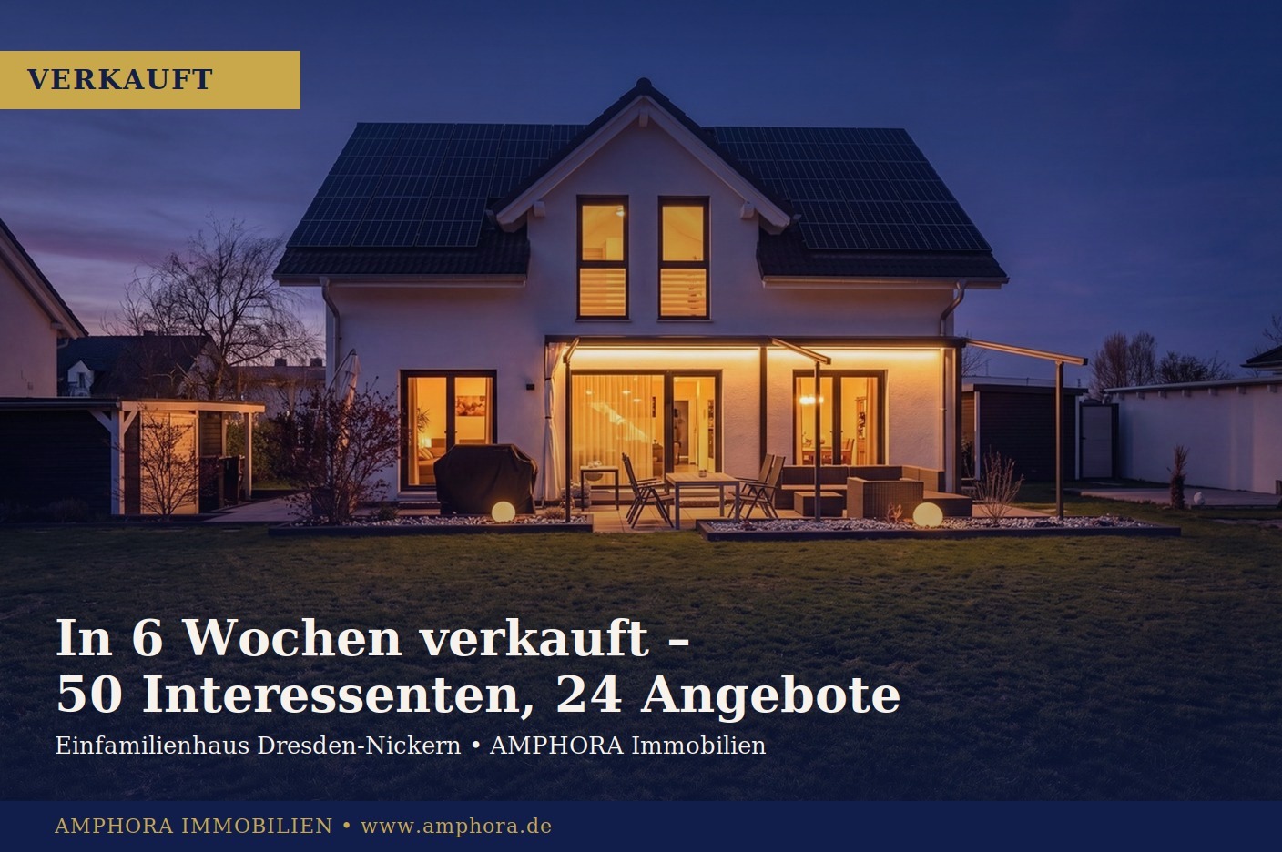 Modernes Einfamilienhaus in Dresden-Nickern am Abend, verkauft von AMPHORA Immobilien